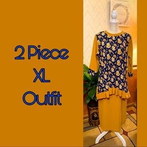 2 piece outfit.       Custom Made